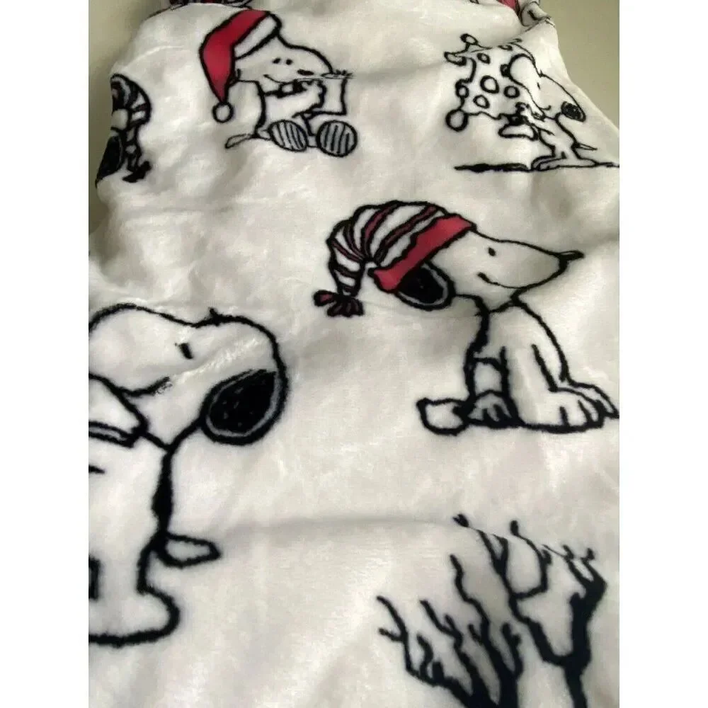 Peanuts Snoopy Pink Winter Holiday Throw‎ Blanket Christmas Snowman 50 x 70” NEW